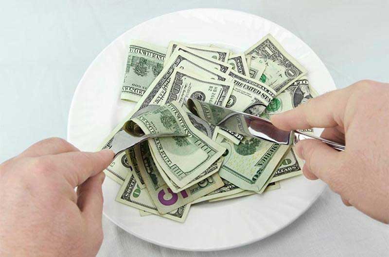 calcular precio de los platos en un restaurante